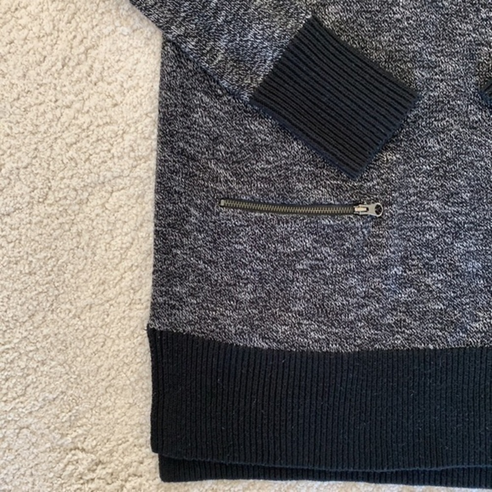 Halogen Women’s Medium Black & Gray Long Sleeve Sweater - Picture 4 of 8